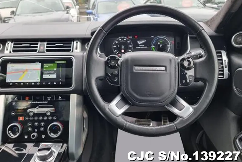 Land Rover Range Rover in Black for Sale Image 9