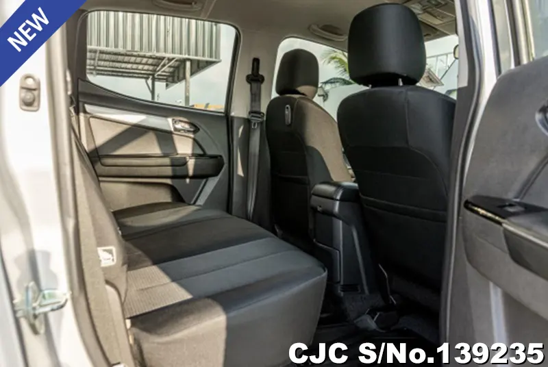 Isuzu D-Max in Silver for Sale Image 7