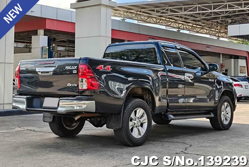 Toyota Hilux in Black for Sale Image 2