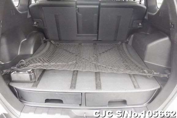 Nissan X-Trail in Silver for Sale Image 4