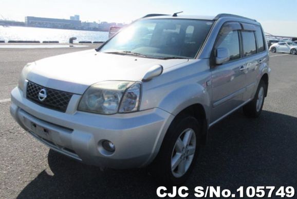 Nissan X-Trail in Silver for Sale Image 3