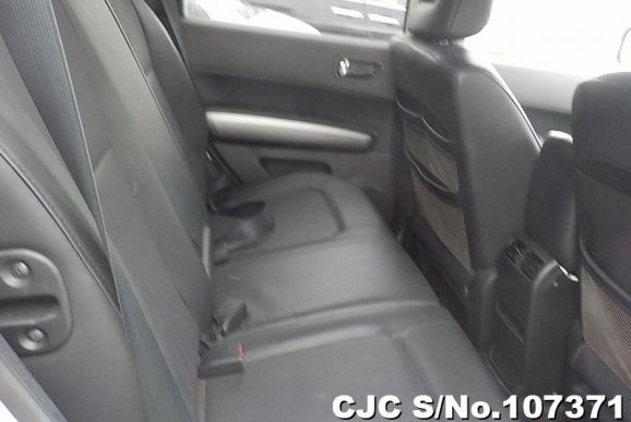 Nissan X-Trail in Silver for Sale Image 10
