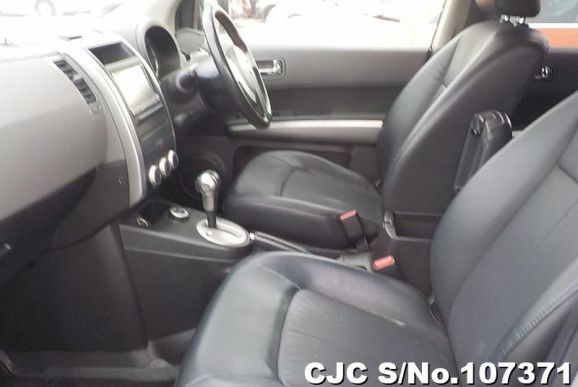Nissan X-Trail in Silver for Sale Image 6